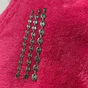 Chic Silver Disc Bracelet